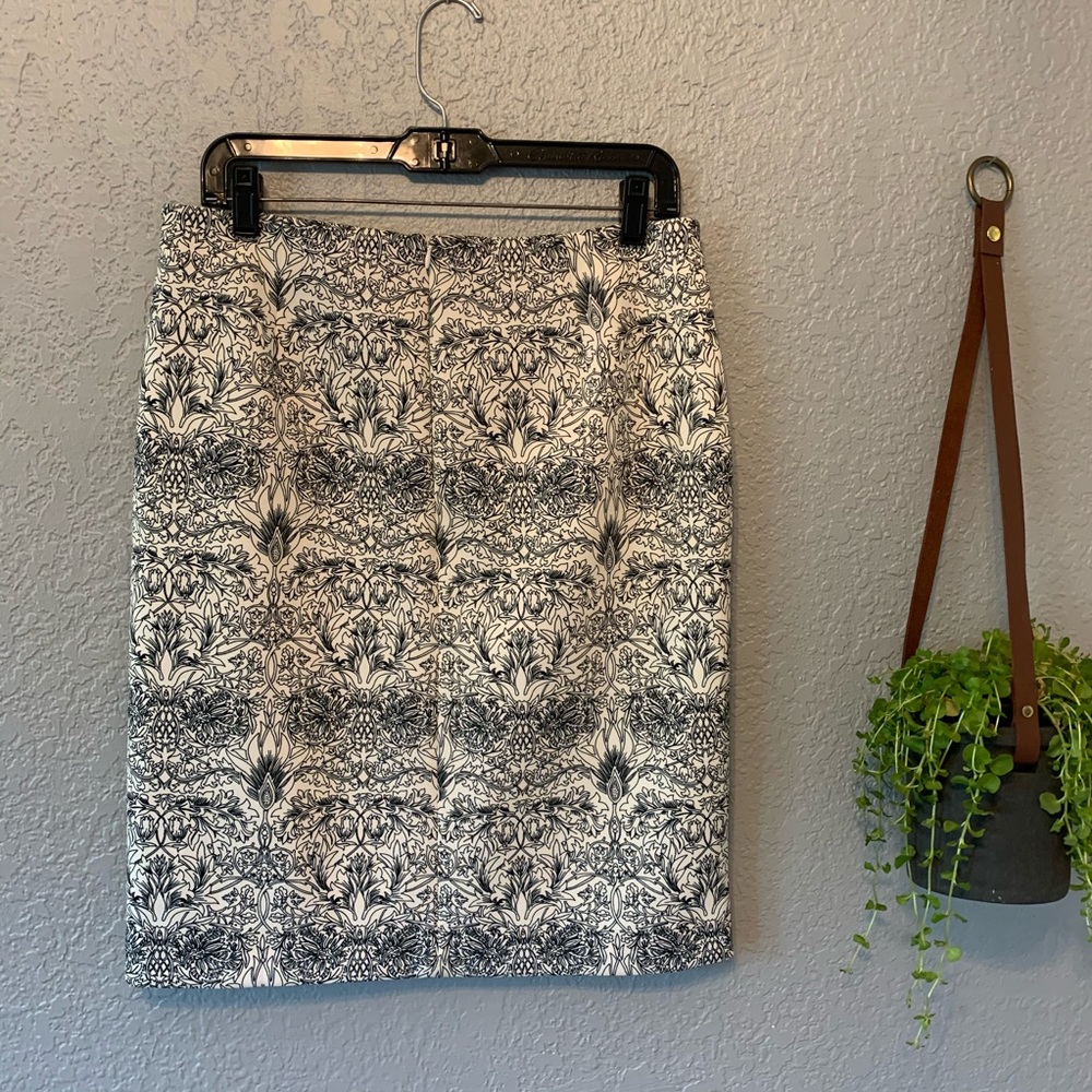 MNG Collection Skirt Navy White 10